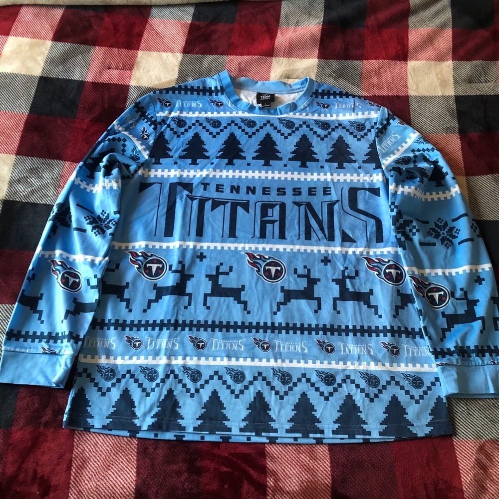 EUC NFL Tennessee Titans Men’s Christmas Pajamas